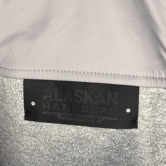 NWT Alaskan Hardgear by Duluth Trading Co Men's Fleece Fishing Vest Size XL Gray - Picture 5 of 11